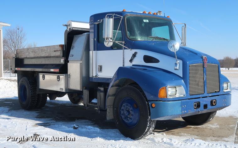image for item DD9084 2002 Kenworth T300 dump truck