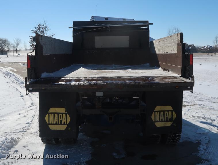 image for item DD9084 2002 Kenworth T300 dump truck