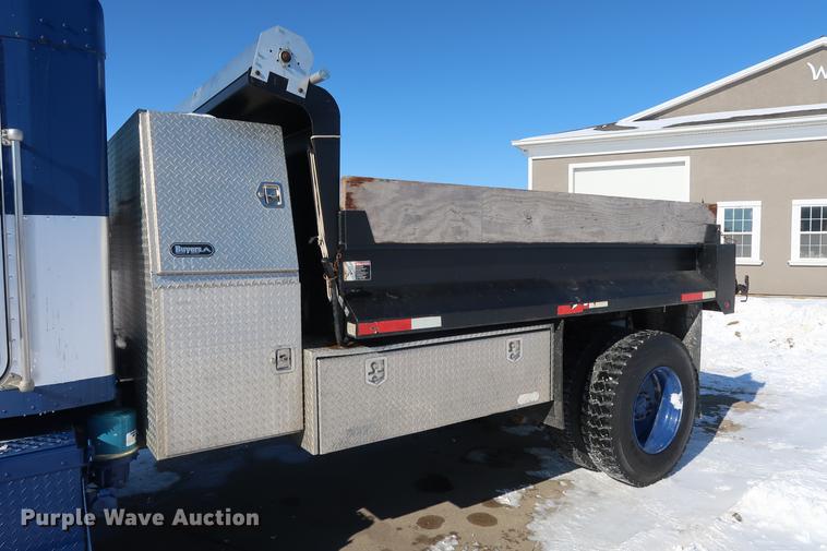 image for item DD9084 2002 Kenworth T300 dump truck