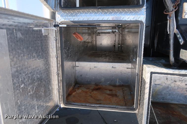 image for item DD9084 2002 Kenworth T300 dump truck