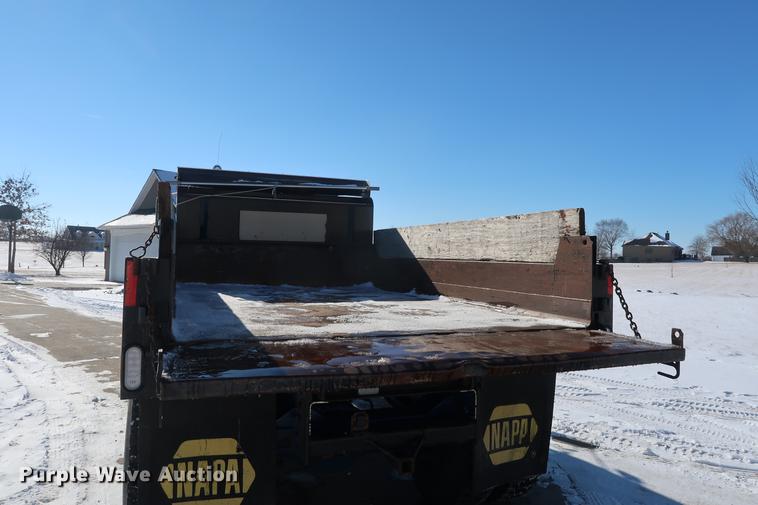 image for item DD9084 2002 Kenworth T300 dump truck