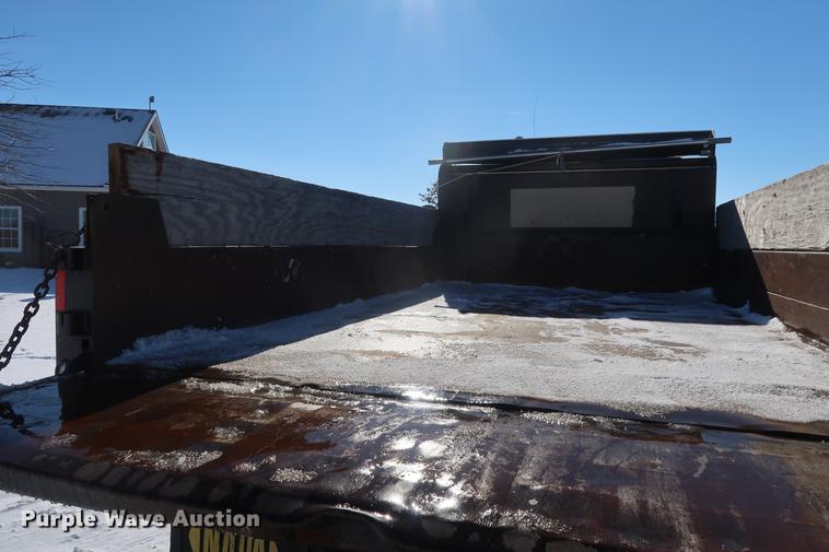 image for item DD9084 2002 Kenworth T300 dump truck