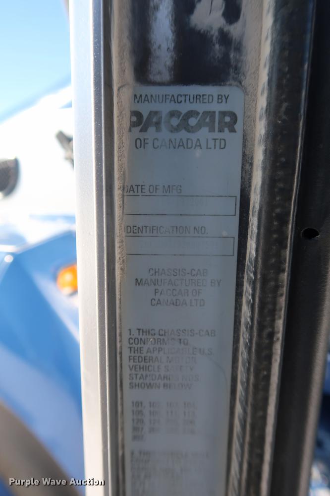 image for item DD9084 2002 Kenworth T300 dump truck