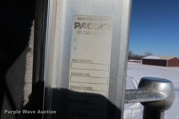 image for item DD9084 2002 Kenworth T300 dump truck