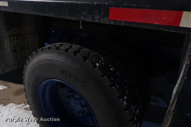 image for item DD9084 2002 Kenworth T300 dump truck
