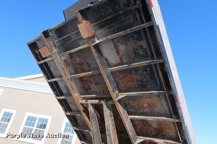 image for item DD9084 2002 Kenworth T300 dump truck