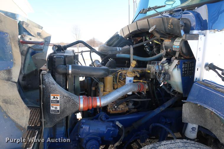 image for item DD9084 2002 Kenworth T300 dump truck