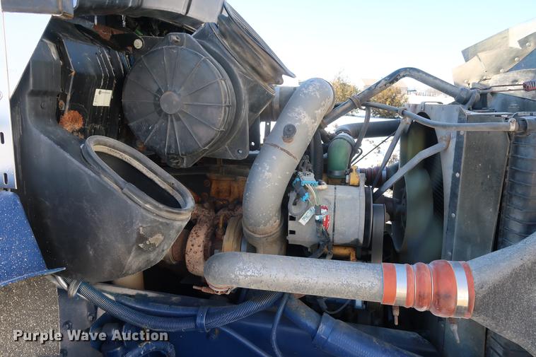 image for item DD9084 2002 Kenworth T300 dump truck