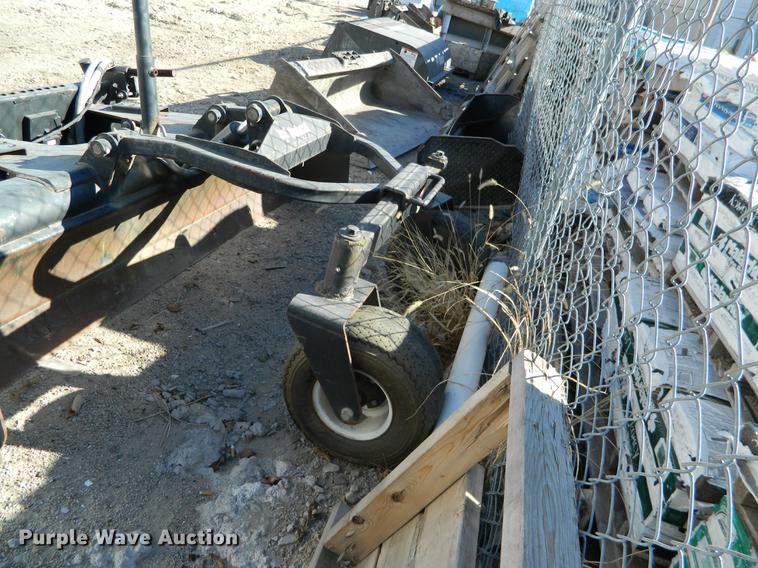 image for item DE9927 Bobcat laser guided box blade