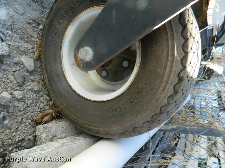 image for item DE9927 Bobcat laser guided box blade