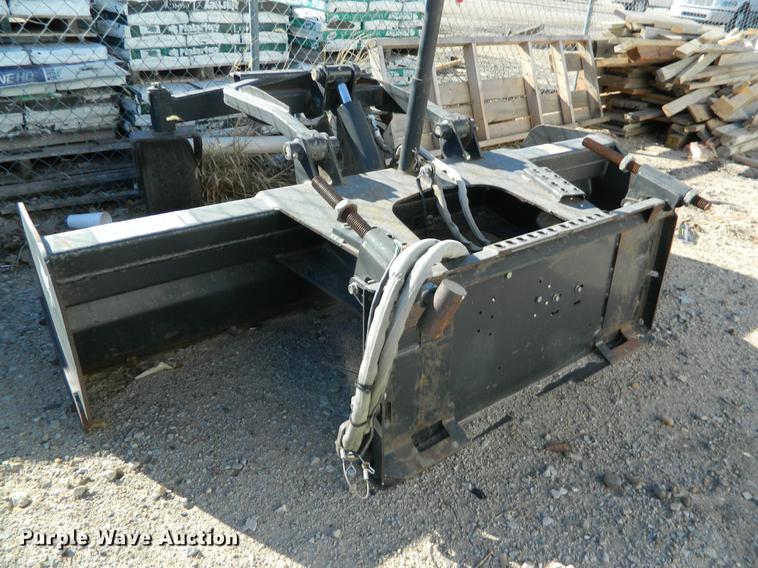 image for item DE9927 Bobcat laser guided box blade