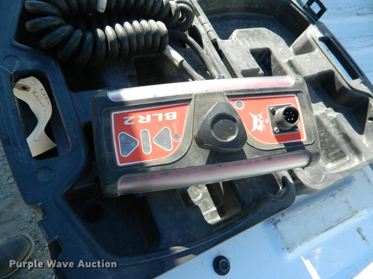 image for item DE9927 Bobcat laser guided box blade