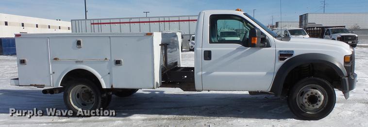 image for item EA9673 2009 Ford F450 Super Duty utility truck