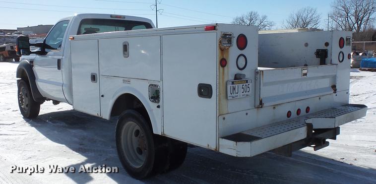 image for item EA9673 2009 Ford F450 Super Duty utility truck
