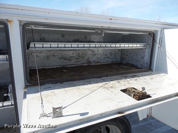 image for item EA9673 2009 Ford F450 Super Duty utility truck