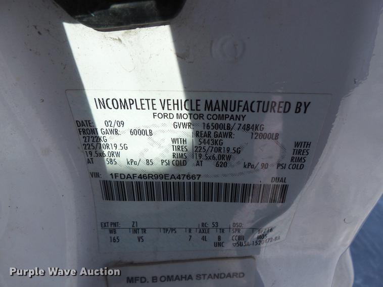 image for item EA9673 2009 Ford F450 Super Duty utility truck