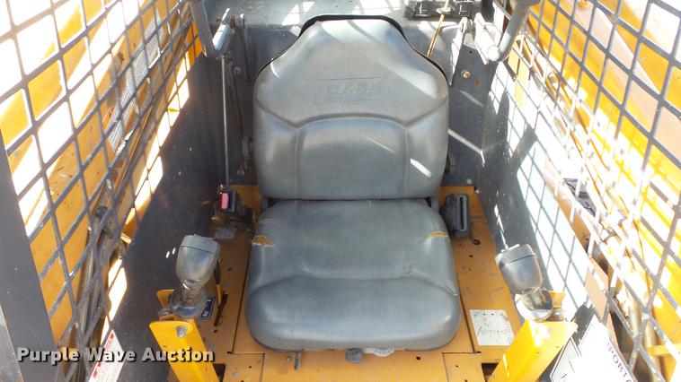 image for item EC9552 2000 Case 1845C skid steer