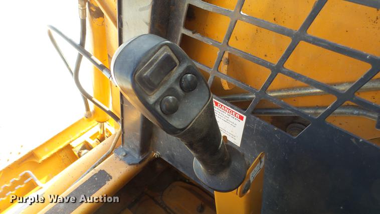image for item EC9552 2000 Case 1845C skid steer