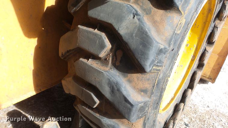 image for item EC9552 2000 Case 1845C skid steer