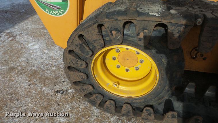 image for item EC9552 2000 Case 1845C skid steer