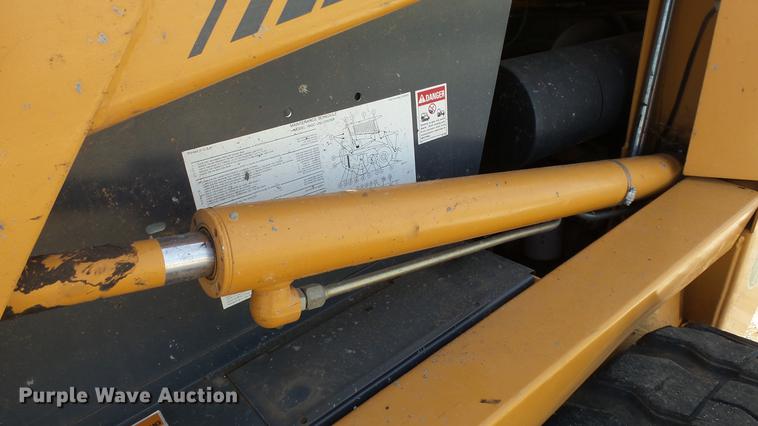 image for item EC9552 2000 Case 1845C skid steer