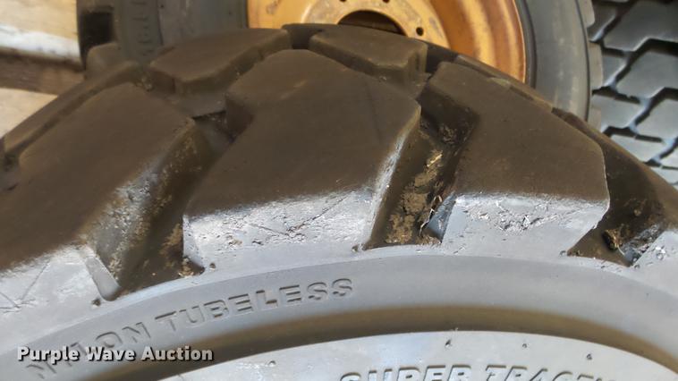 image for item EC9552 2000 Case 1845C skid steer