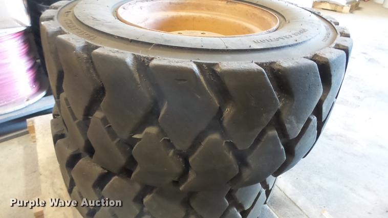 image for item EC9552 2000 Case 1845C skid steer