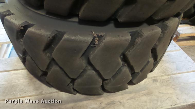 image for item EC9552 2000 Case 1845C skid steer