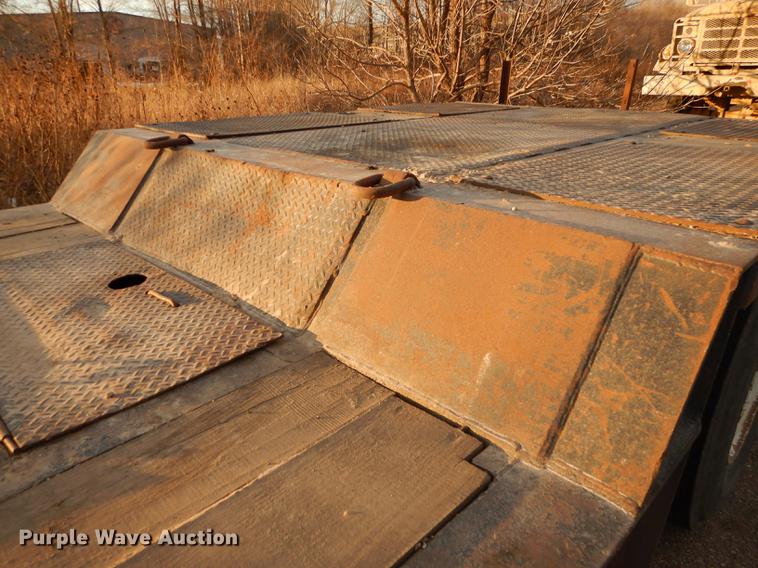 image for item J5511 1986 Load King drop deck trailer