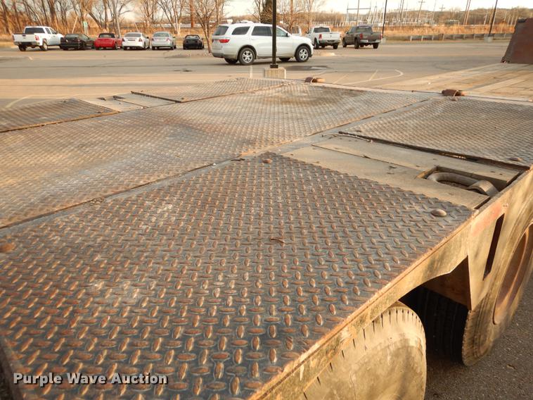 image for item J5511 1986 Load King drop deck trailer