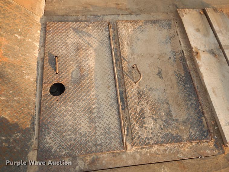 image for item J5511 1986 Load King drop deck trailer