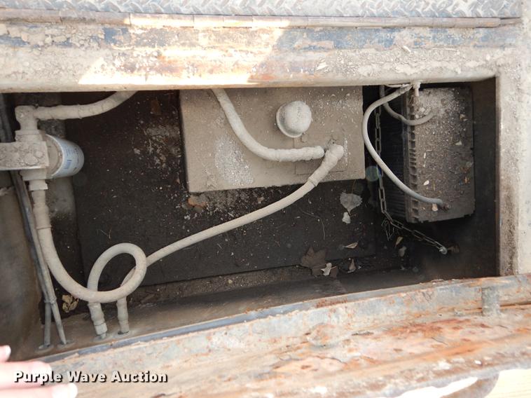 image for item J5511 1986 Load King drop deck trailer