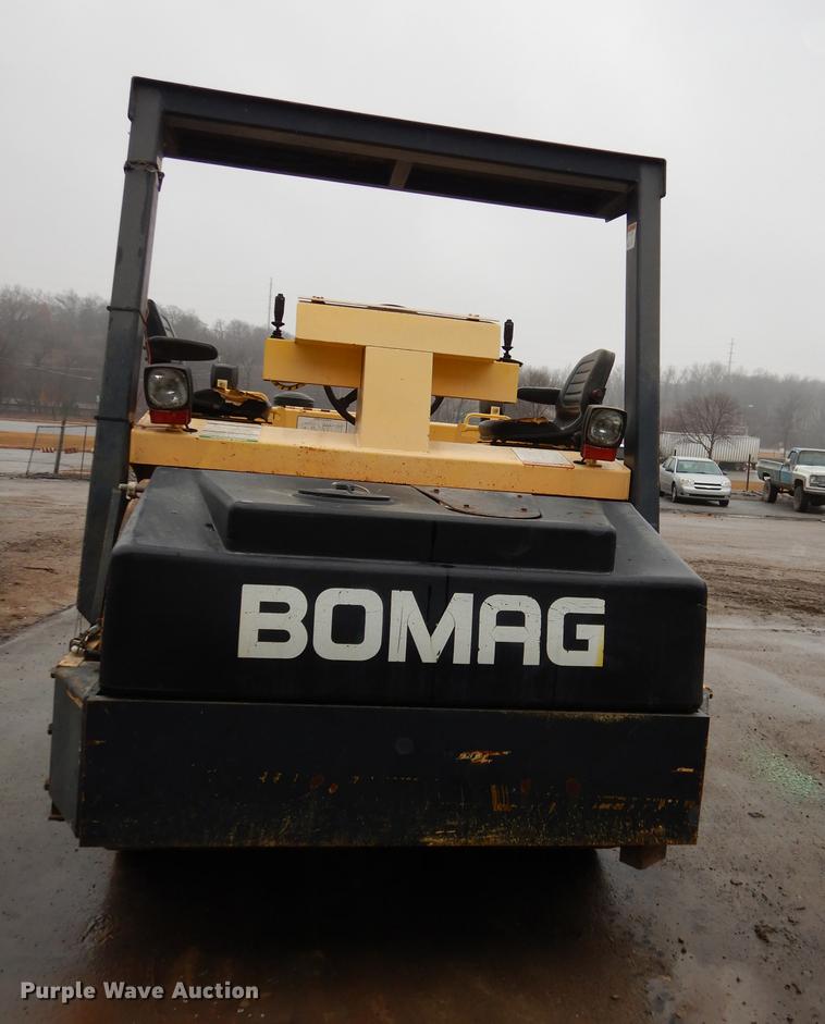 image for item J5531 Bomag BW266 vibratory double drum roller