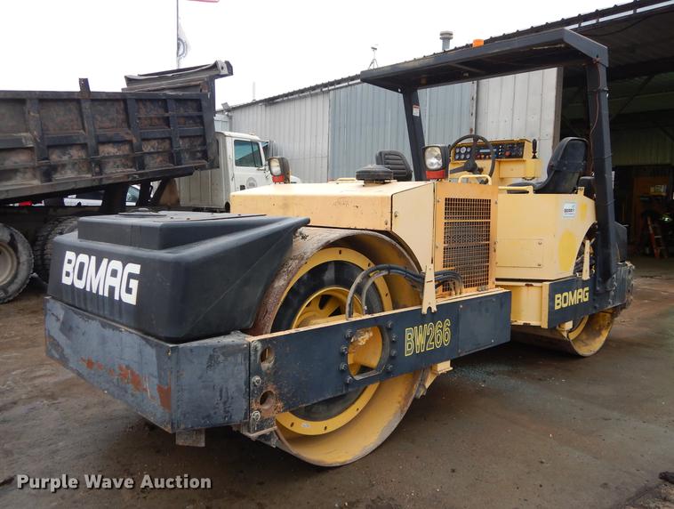 image for item J5531 Bomag BW266 vibratory double drum roller