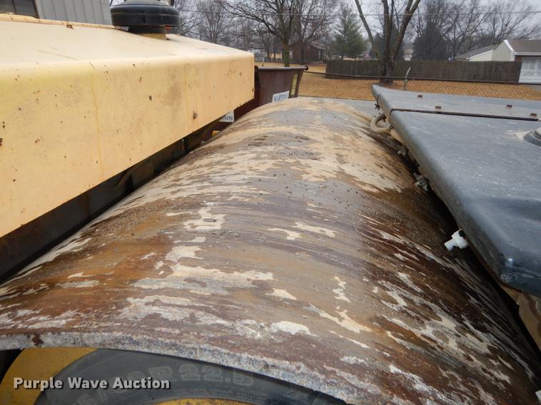 image for item J5531 Bomag BW266 vibratory double drum roller