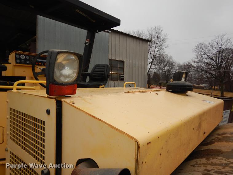 image for item J5531 Bomag BW266 vibratory double drum roller