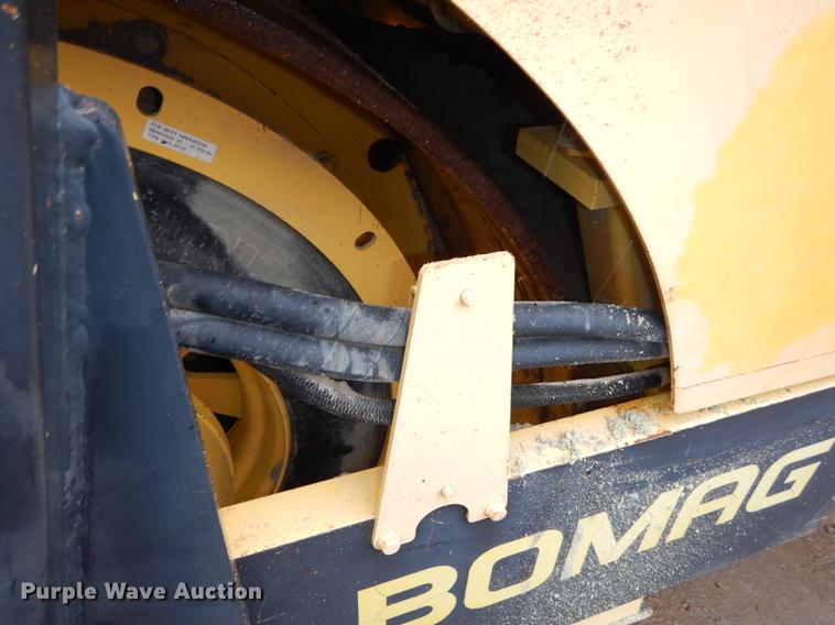 image for item J5531 Bomag BW266 vibratory double drum roller