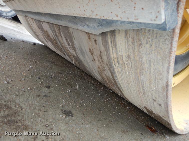 image for item J5531 Bomag BW266 vibratory double drum roller