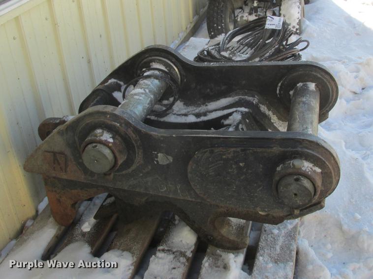 image for item K6069 Ilock excavator quick attach.