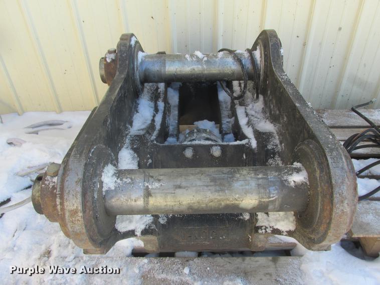 image for item K6069 Ilock excavator quick attach.