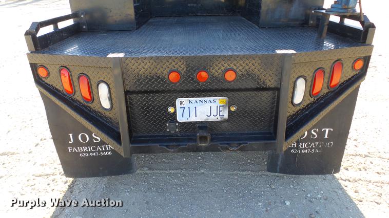 image for item DC0504 2013 Ford F350 Super Duty Crew Cab flatbed pickup truck