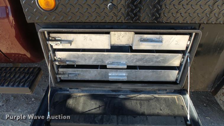 image for item DC0504 2013 Ford F350 Super Duty Crew Cab flatbed pickup truck