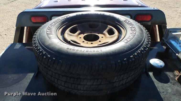 image for item DC0504 2013 Ford F350 Super Duty Crew Cab flatbed pickup truck