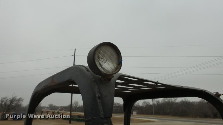 image for item DC1957 Caterpillar V70D forklift