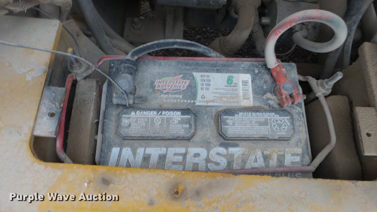 image for item DC1957 Caterpillar V70D forklift