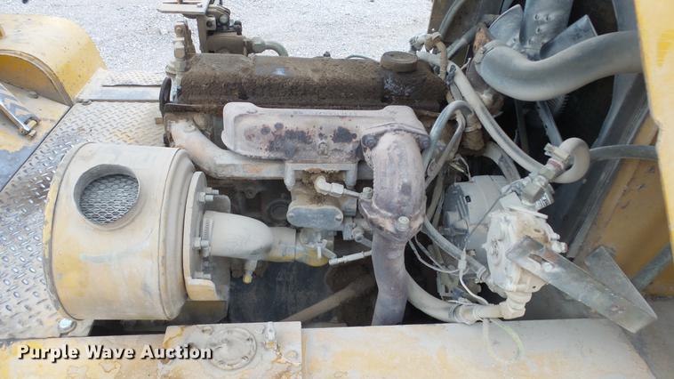 image for item DC1957 Caterpillar V70D forklift