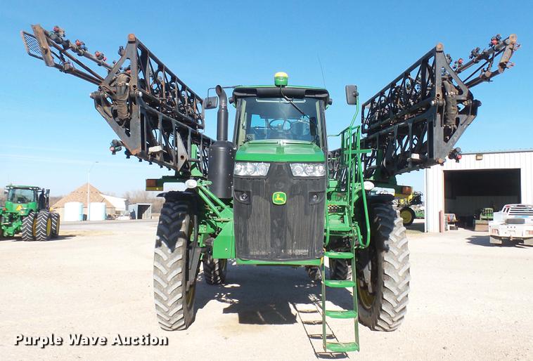 image for item DC1976 2013 John Deere 4940 self-propelled applicator