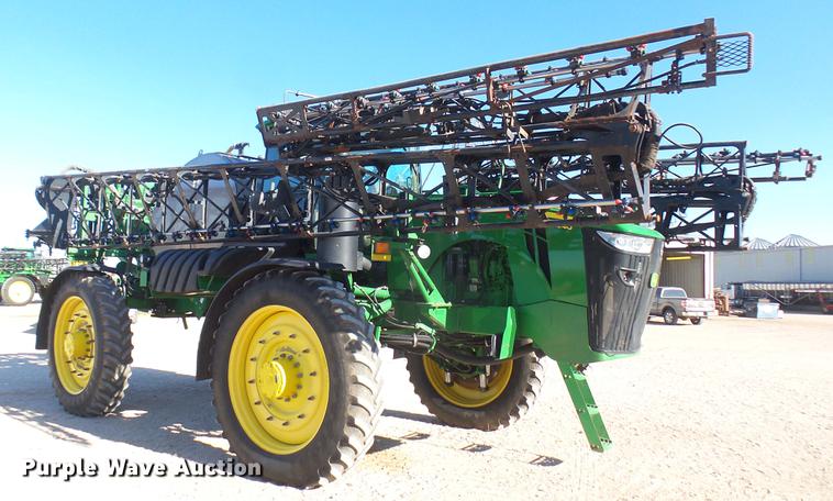 image for item DC1976 2013 John Deere 4940 self-propelled applicator