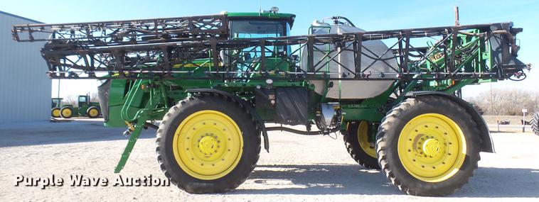 image for item DC1976 2013 John Deere 4940 self-propelled applicator