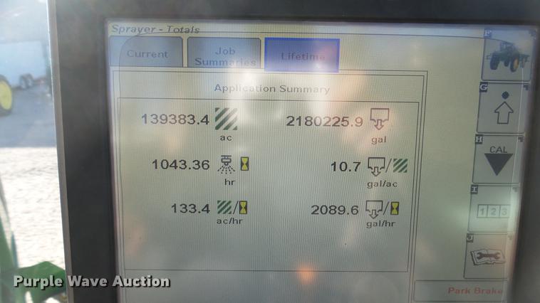 image for item DC1976 2013 John Deere 4940 self-propelled applicator